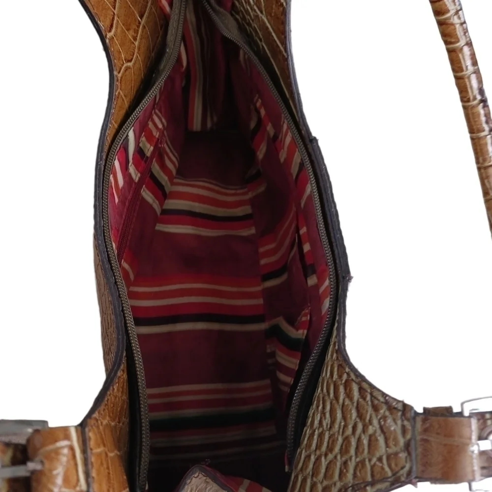 MONDANI New York Faux Reptile Print